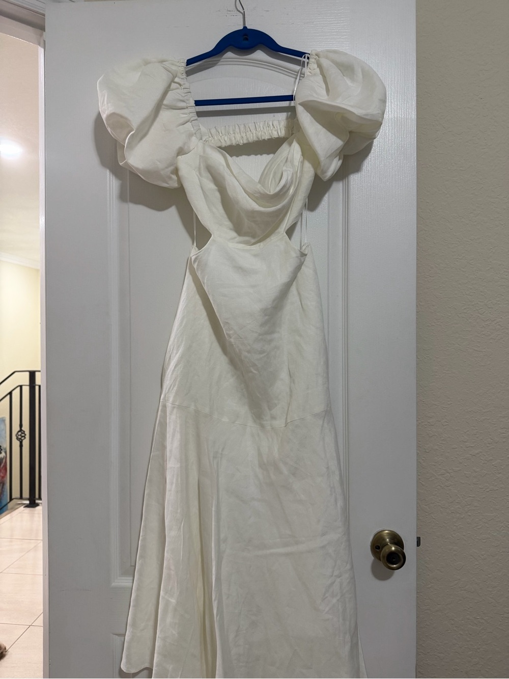 Astr Ivory Puff-Sleeve Cutout Maxi Dress